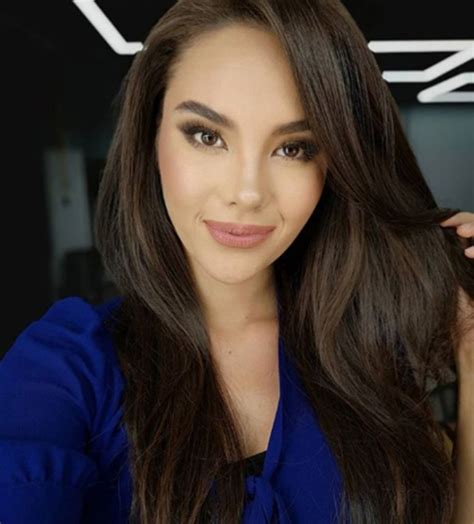 Catriona's gown is inspired by ibong adarna, a mythical bird from. Miss U PH 2018 Catriona Gray Has Beauty Queen Answer To ...