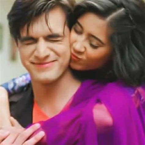 Yeh Rishta Kya Kehlata Hais Mohsin Khan And Shivangi Joshis Romantic