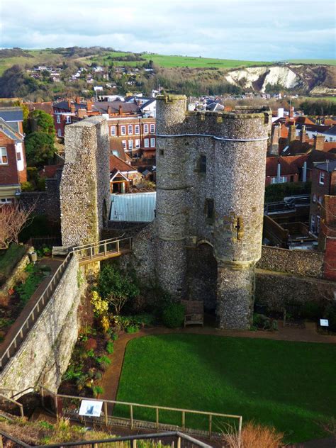Lewes Castle East Sussex England Англия и Дом