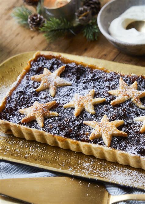 Make dinner tonight, get skills for a lifetime. Mary Berry's mincemeat and marzipan tart recipe | Recipe | Christmas baking, Tart recipes, Mary ...