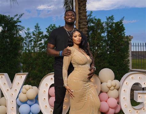 Zion Williamson S Pregnant Girlfriend Seemingly Calls OnlyFans Model