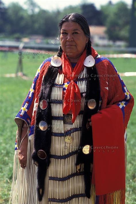Lakota Indian Women Clothing Tradizionalelakota