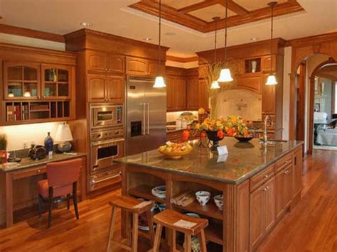 Find the information about the five most popular combinations, including also on the right wall tones that are compatible to use in each of them in this post. Kitchen Paint Color Ideas With Oak Cabinets Beautiful ...