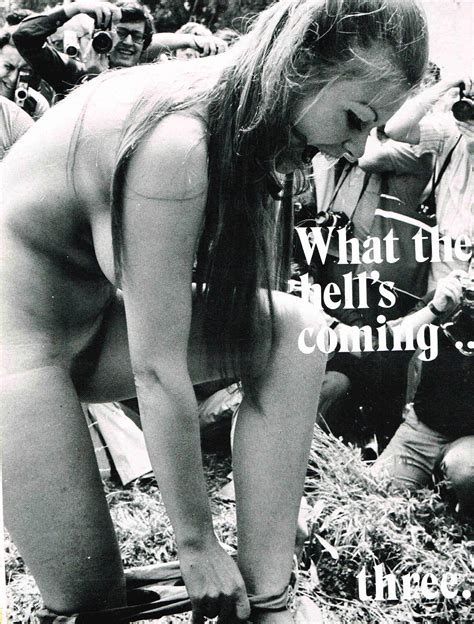 Christa Free Sie Liebt Sich Durch Ihre Nacktbilder Galerie Nr 3