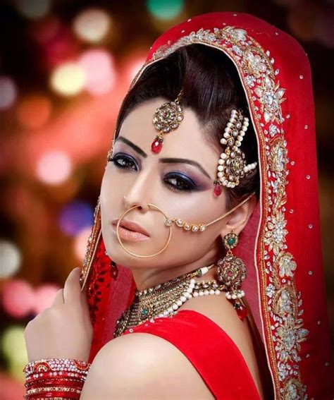 Pakistani Beautiful Bridal Makeup Trend Crayon