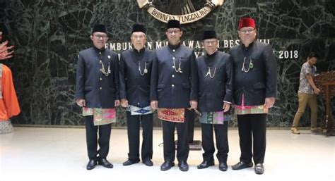 7 Jenis Pakaian Adat Betawi Dan Keunikan Yang Dimiliki Catat Orami