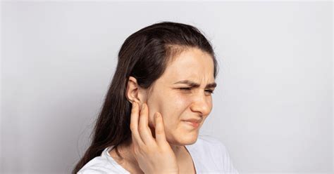 Ruptured Eardrum Perforated Eardrum Symptoms And Causes
