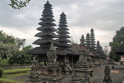 Pura taman ayun diese seite wurde zuletzt am 17. Bali - Pura Taman Ayun Tempel in Mengwi