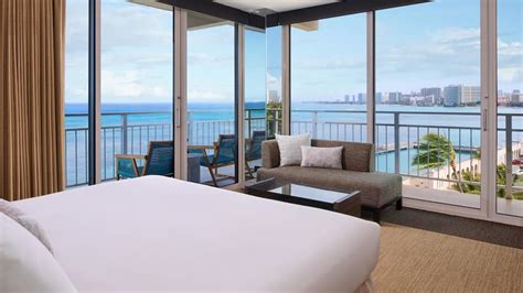 Kaimana Beach Hotel C 326 C̶̶ ̶5̶5̶2̶ Honolulu Hotel Deals And Reviews Kayak