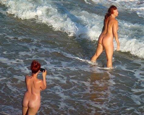 Beach Voyeur VG Nude Photoshooting Session April Voyeur Web
