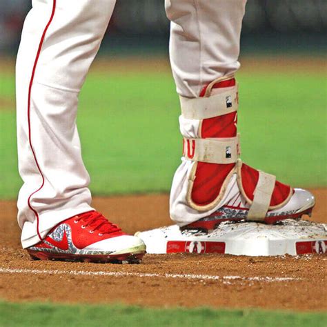 What Pros Wear Mike Trouts Nike Force Zoom Trout 4 Cleats What Pros