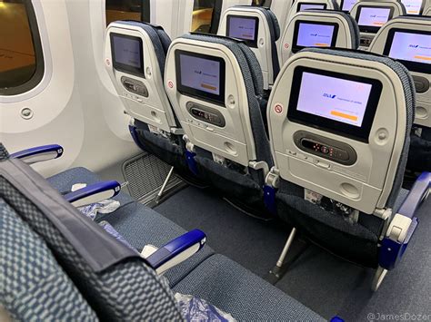 Review Ana Boeing 787 Economy Class Tokyo Haneda To Los Angeles