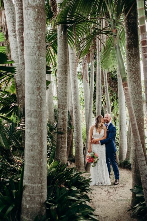 Byron Bay Wedding Photographer Damien And Laura Sneak Peek Light