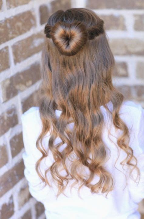 21 Hairstyles For School Dances Valentines Day In 2020 Picture Day