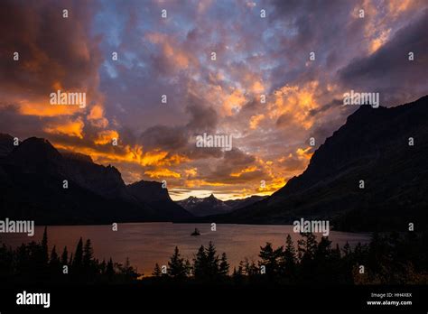 Sunset Over St Mary Lake Glacier National Park Montana Usa Stock