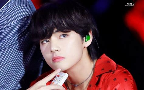 Jul 01, 2021 · hari pertama pada bulan juli menjadi tanggal yang istimewa bagi leeteuk super junior dan taeyong nct. V BTS Berani Siaran Online Habis Mandi dan Tanpa Make Up, Bukti Tampan Natural