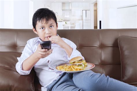 Six Steps For Parents To Childhood Obesity At Home Organwise Guys Blog