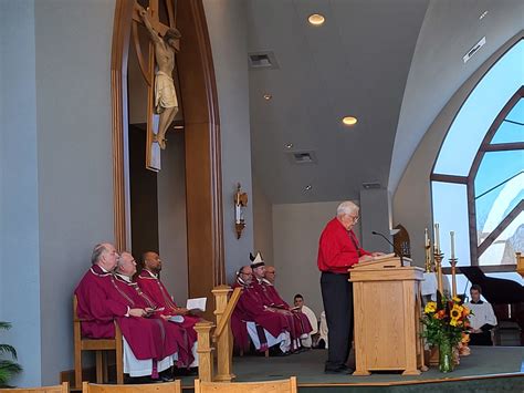 Photos Mass For Deceased Priests Of The Jefferson City Diocese The