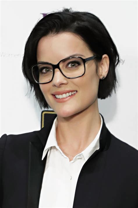 Celebrities With Short Brown Hair And Glasses These Will Be The 10