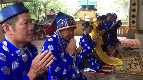 Năm nay, ngày rằm tháng giêng rơi vào ngày rơi vào thứ 6, ngày 26/2/2021 dương lịch. Rằm tháng Giêng 8.2.2020 họ Phạm tộc - YouTube