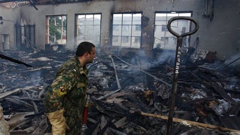 Beslan School Siege Russia Failed In 2004 Massacre Bbc News