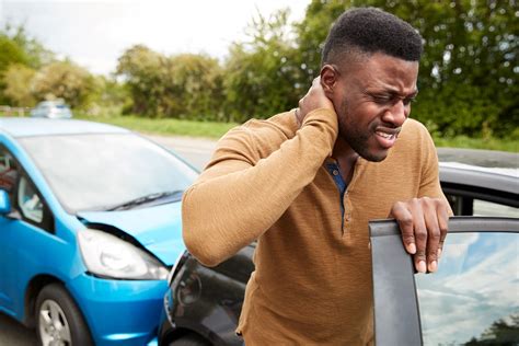For car accident cases involving a neck and back injury, the national average settlement amount is $834,686 and the median amount is $285,000. Average Settlement for Car Accident Neck and Back Injury ...