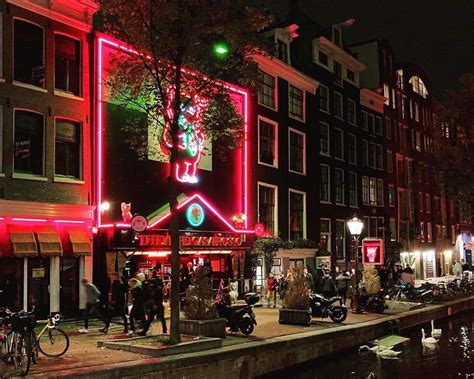 Casa Rosso Erotic Theatre In Amsterdam Red Light District Amsterdam Red Light District