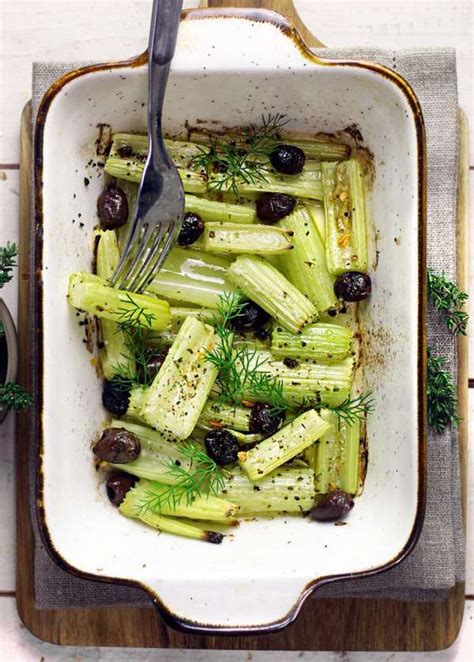 We did not find results for: Sedano arrosto con olive - Cucina Naturale