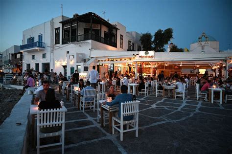 Nightlife In Mykonos Where To Go Out Greeka