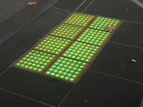 Melbourne Tests Street Level Traffic Lights Dscribe
