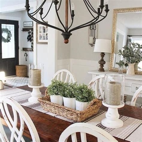 If you have a big long table then larger items will work. 43 Gorgeous Rustic Farmhouse Decor Table Centerpieces ...