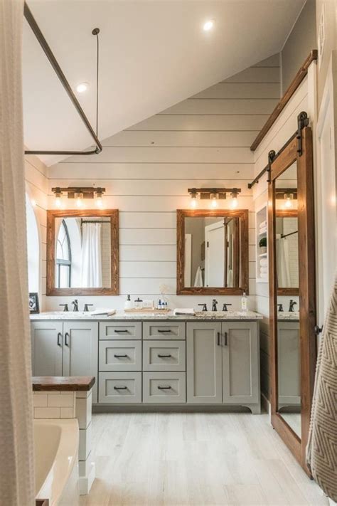White Farmhouse Bathroom Vanity Cabinet Ideas 16 Decorecent