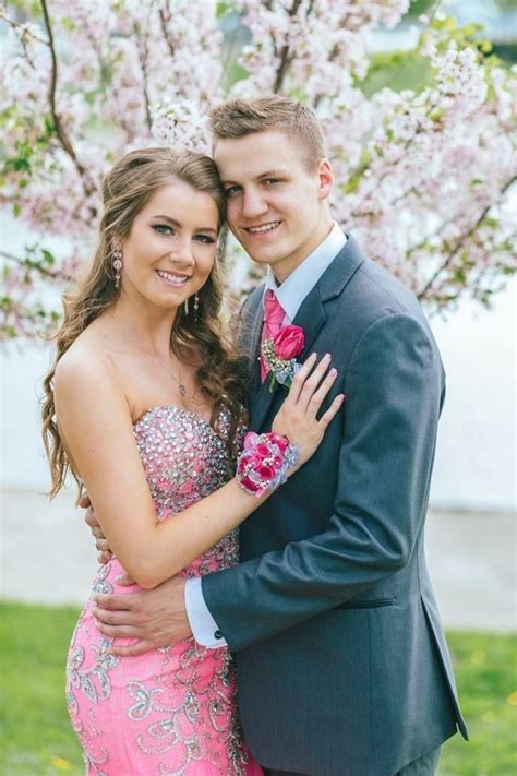 Best Ideas About Prom Poses On Pinterest Prom Pictures Couples Prom Photos