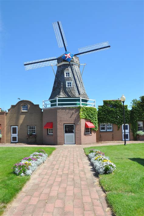Neils Dutch Village Windmill Holland Mi 2104 08 28 Dick N Debbies Travels