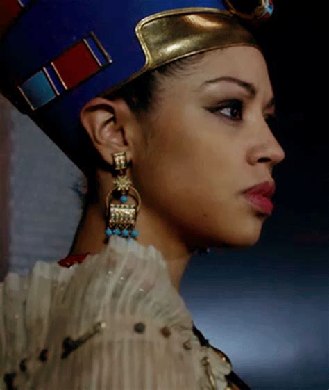 the heretic pharaoh riann steele as the enigmatic queen nefertiti