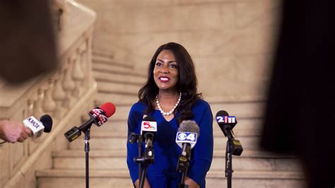 St Louis Elects Tashaura Jones Its First Black Female Mayor The New York Times