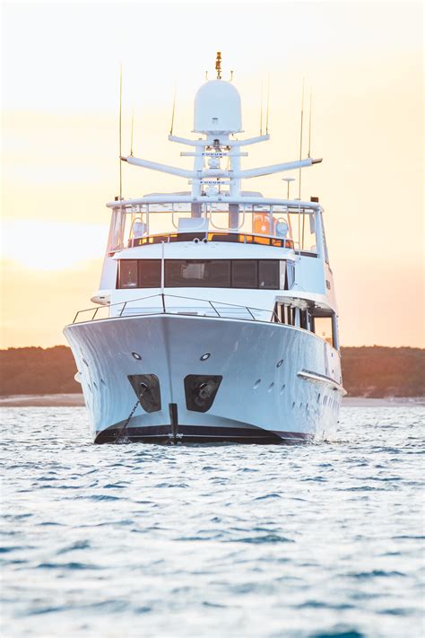 Superyacht Charters Great Barrier Reef Luxury Yacht Charter Whitsundays And Port Douglas