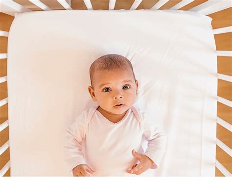 Easy Guide For When To Lower Your Babys Crib Mattress