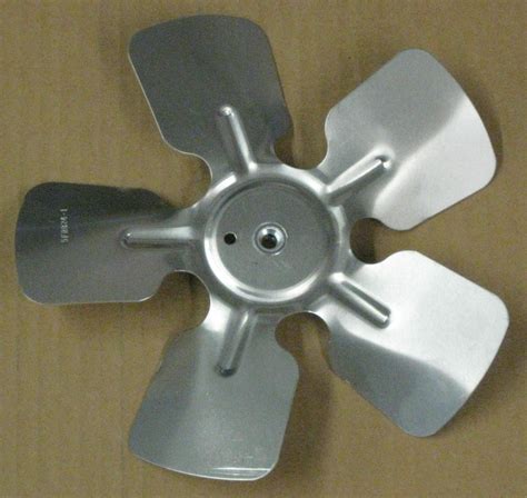 A63841 Metal Fan Blade 8 Diameter 5 Blades 14 Bore Hub Cw 24 Degree