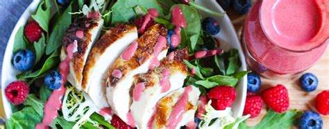 Grilled Chicken Berry Salad Olivia S Organics