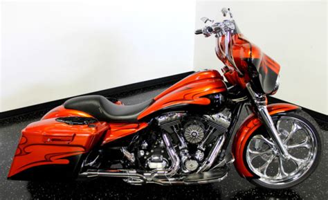Custom 2011 Harley Davidson Street Glide Bagger