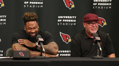 Darnell Dockett Retires