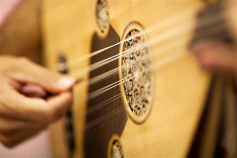 Sza — kiss me more, ali kakooli — el nafkha el kadabah, عبدالله ال مخلص — اشكر جمالك. Discover These Arab Music Instruments - The life pile
