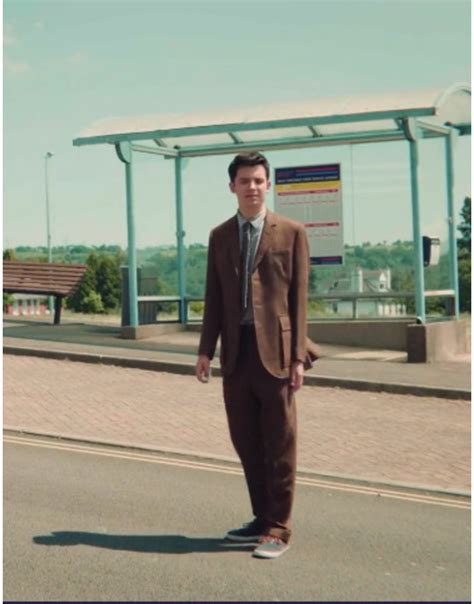 Sex Education S04 Asa Butterfield Brown Suit Otis Milburn Suit