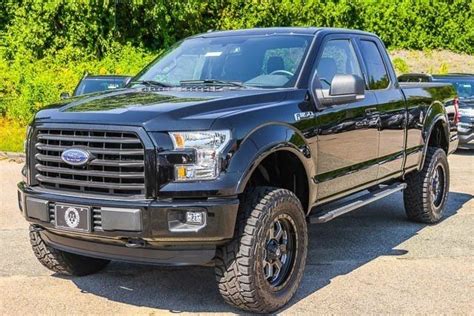 Custom Lifted Black Ford F 150 V8 1ftfx1efxgfb06570