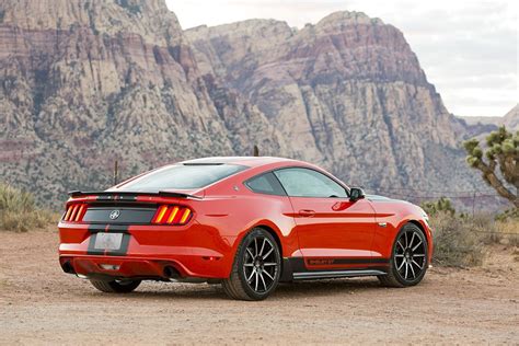2016 shelby gt ecoboost mustang boasts 335 hp costs shelby gt350 money photo gallery