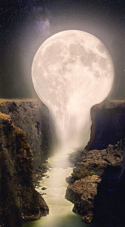 Woah Dude The Moon Is Melting Beautiful Moon Beautiful Nature