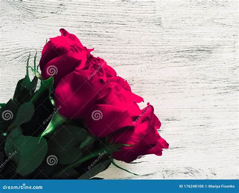 Pink Purple Roses A Bouquet On A Light Background T Romance