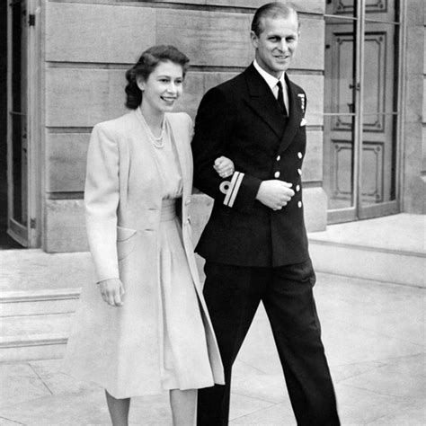 The prince philip, duke of edinburgh (born prince philip of greece and denmark, 10 june 1921) is the husband of queen elizabeth ii. Rare Never Before Seen Photos of The British Royal Family ...