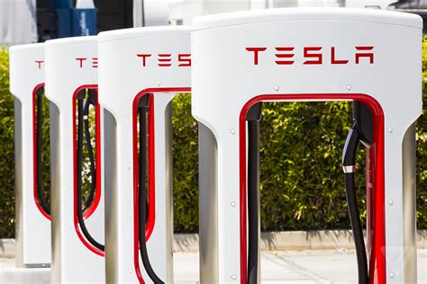 How many superchargers near you ? Tesla files permit for 'restaurant and Supercharger ...
